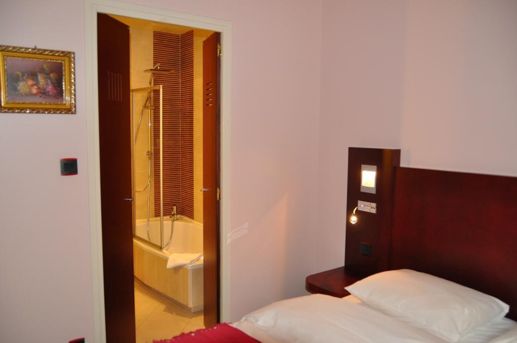 Hotel Relais De La Cote D'Or Semur-en-Auxois Εξωτερικό φωτογραφία